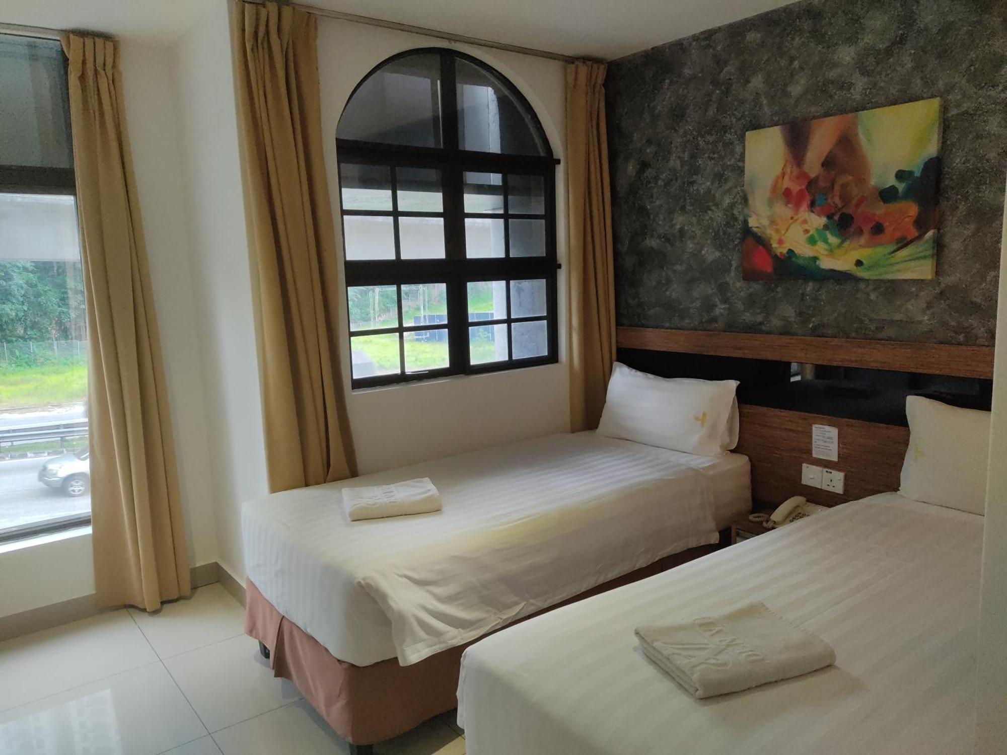 Jin Hotel Пухонг Екстериор снимка