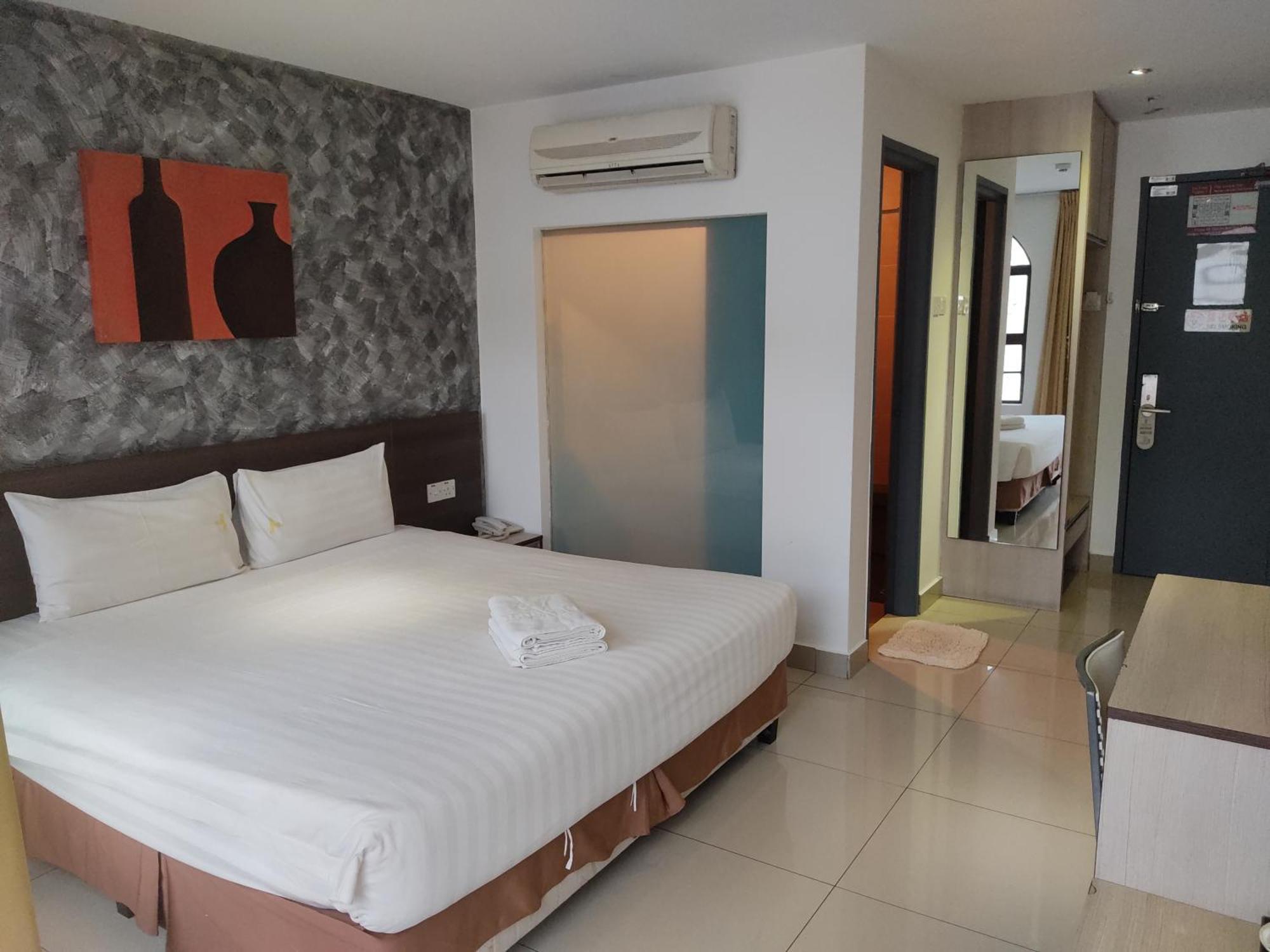 Jin Hotel Пухонг Екстериор снимка