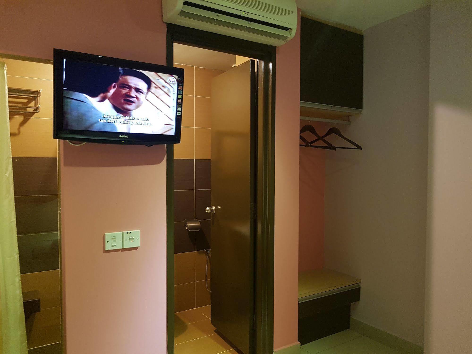 Jin Hotel Пухонг Екстериор снимка