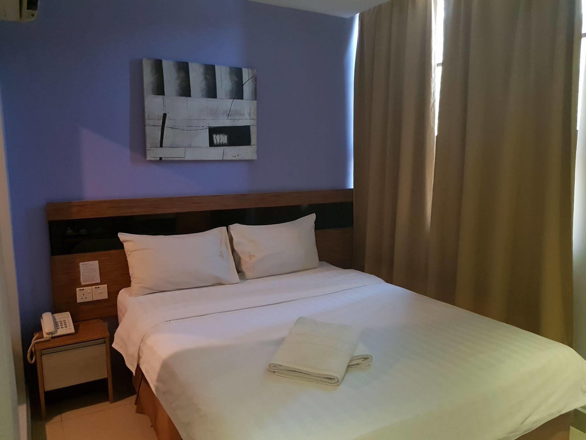 Jin Hotel Пухонг Екстериор снимка