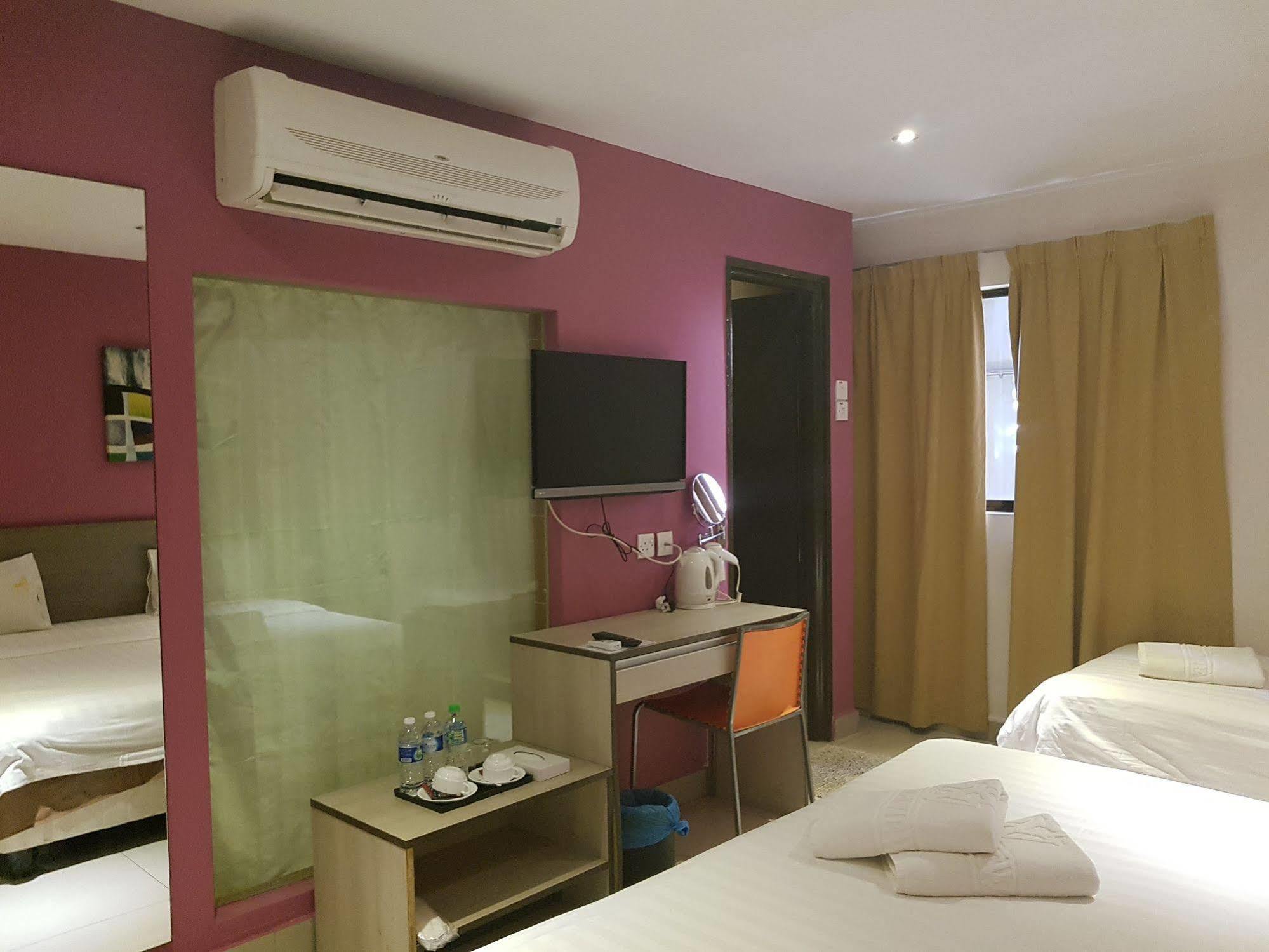 Jin Hotel Пухонг Екстериор снимка